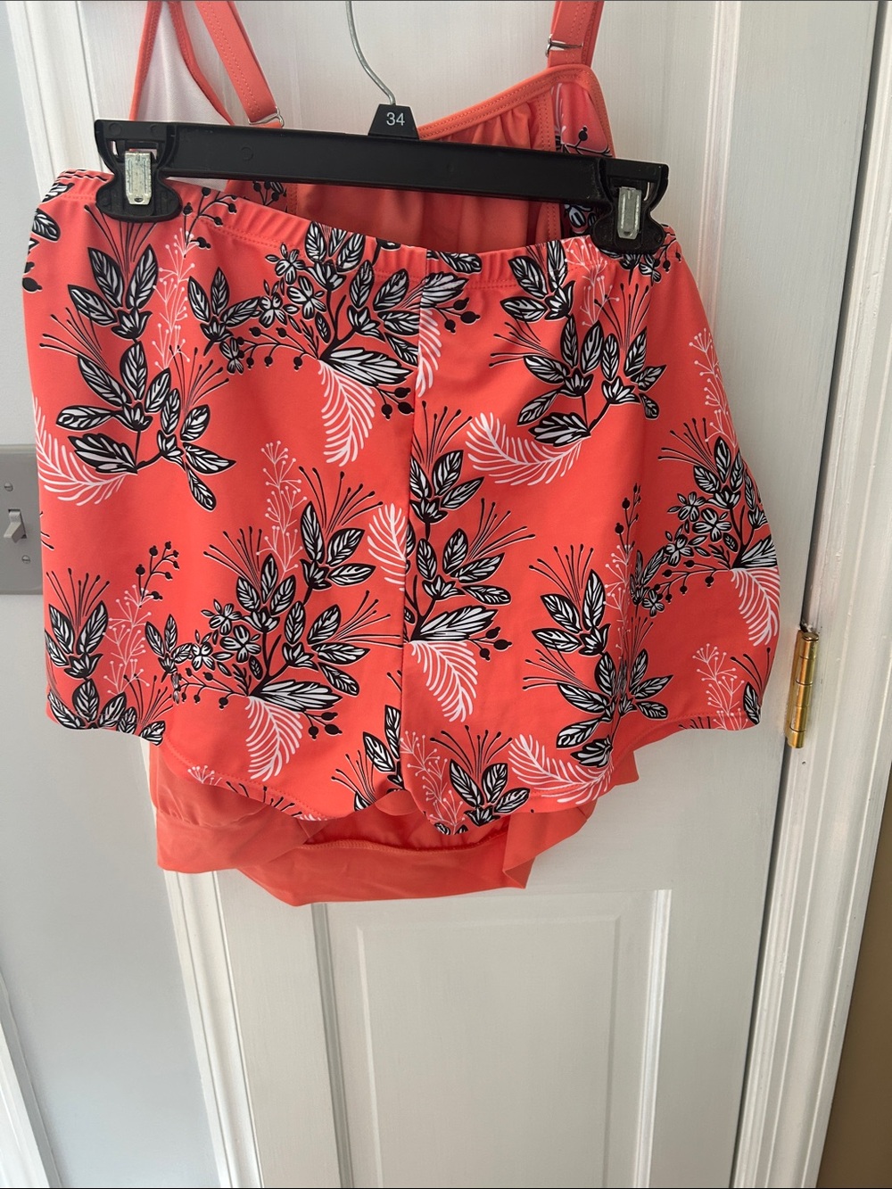 Women’s Coral Tankini swimsuit with Adjustable Straps - Picture 3 of 3